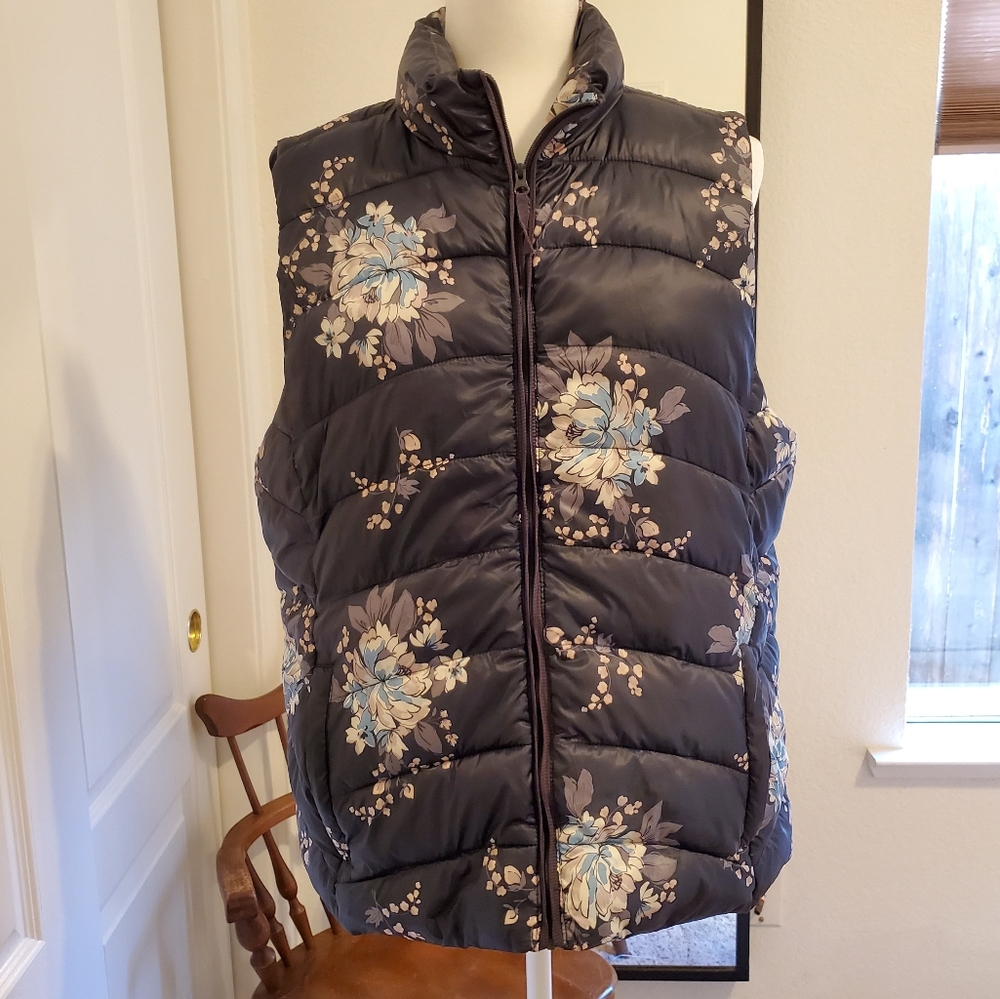 LOFT Puffy Vest